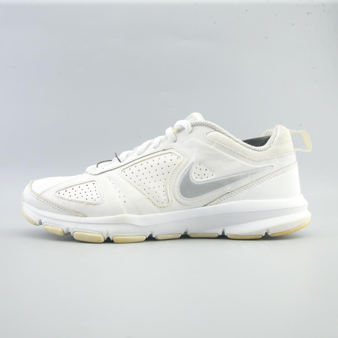Nike T-Lite Xi